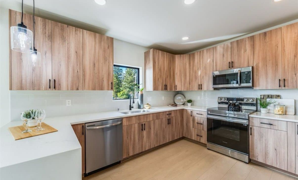 Seattle Single Room: 30th Ave Sw