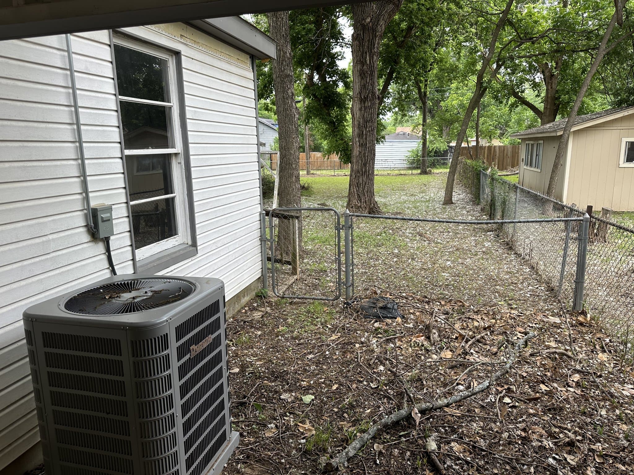 Cleburne House: 205 turner st