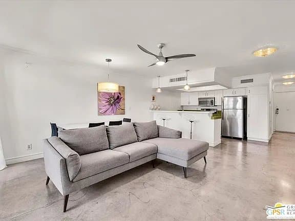Palm Springs Apartment: 1655 E Palm Canyon Dr Unit 609,