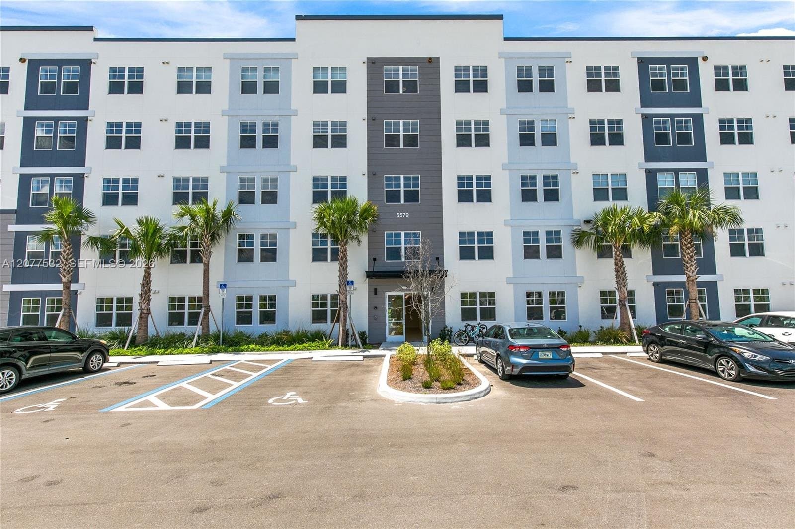ORLANDO Condo: 5579 Millenia Park
