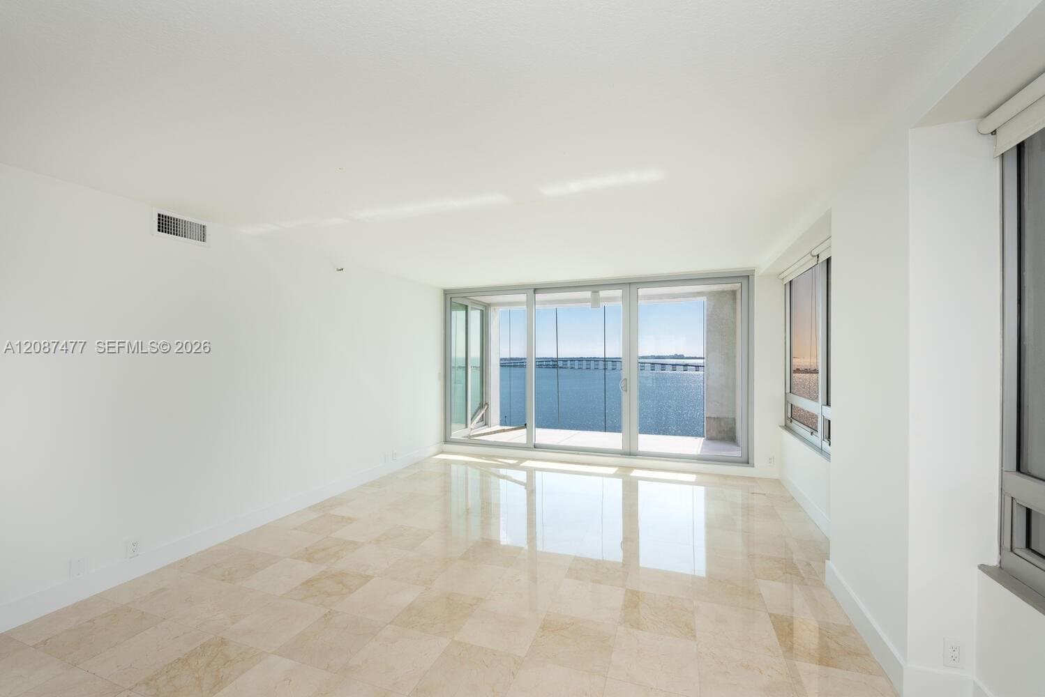 Miami Condo: 1541 Brickell Ave