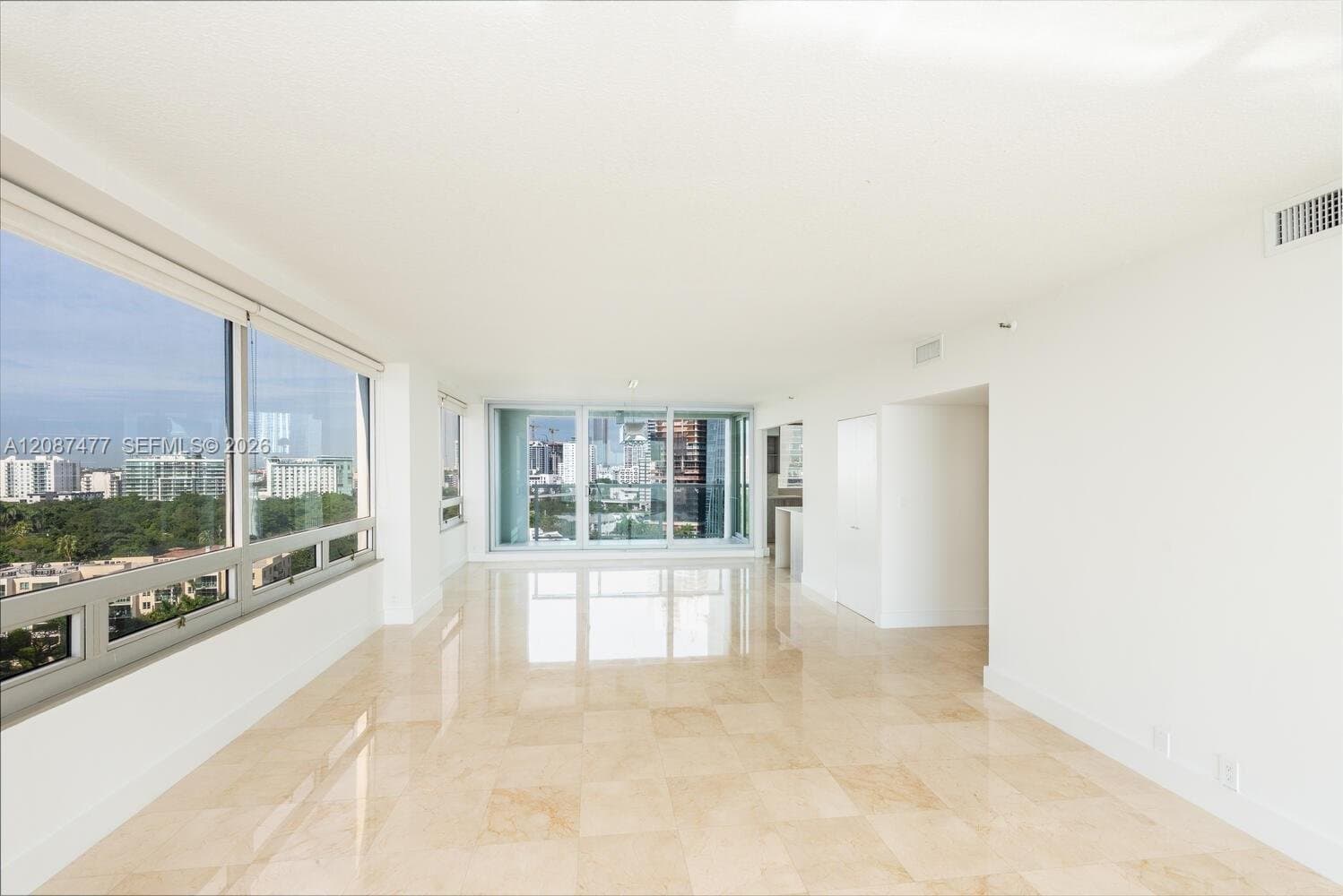 Miami Condo: 1541 Brickell Ave