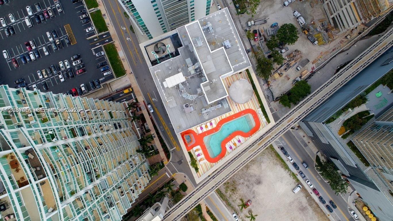 MIAMI Condo: 31 SE 6th St