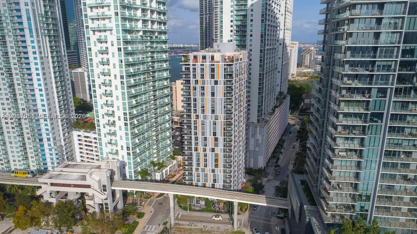 MIAMI Condo: 31 SE 6th St