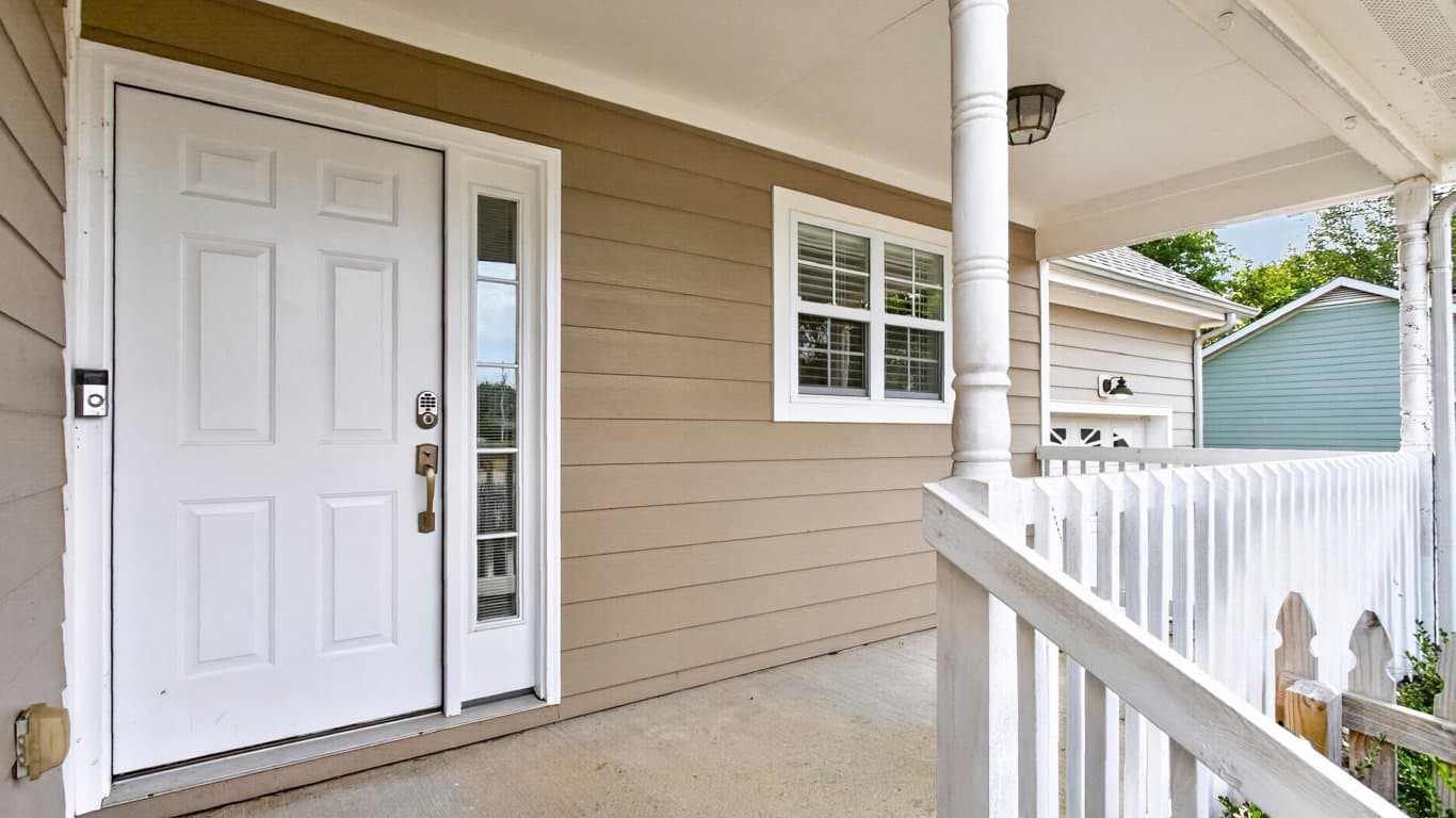 Dickson House: 124 Saddle Creek Cir