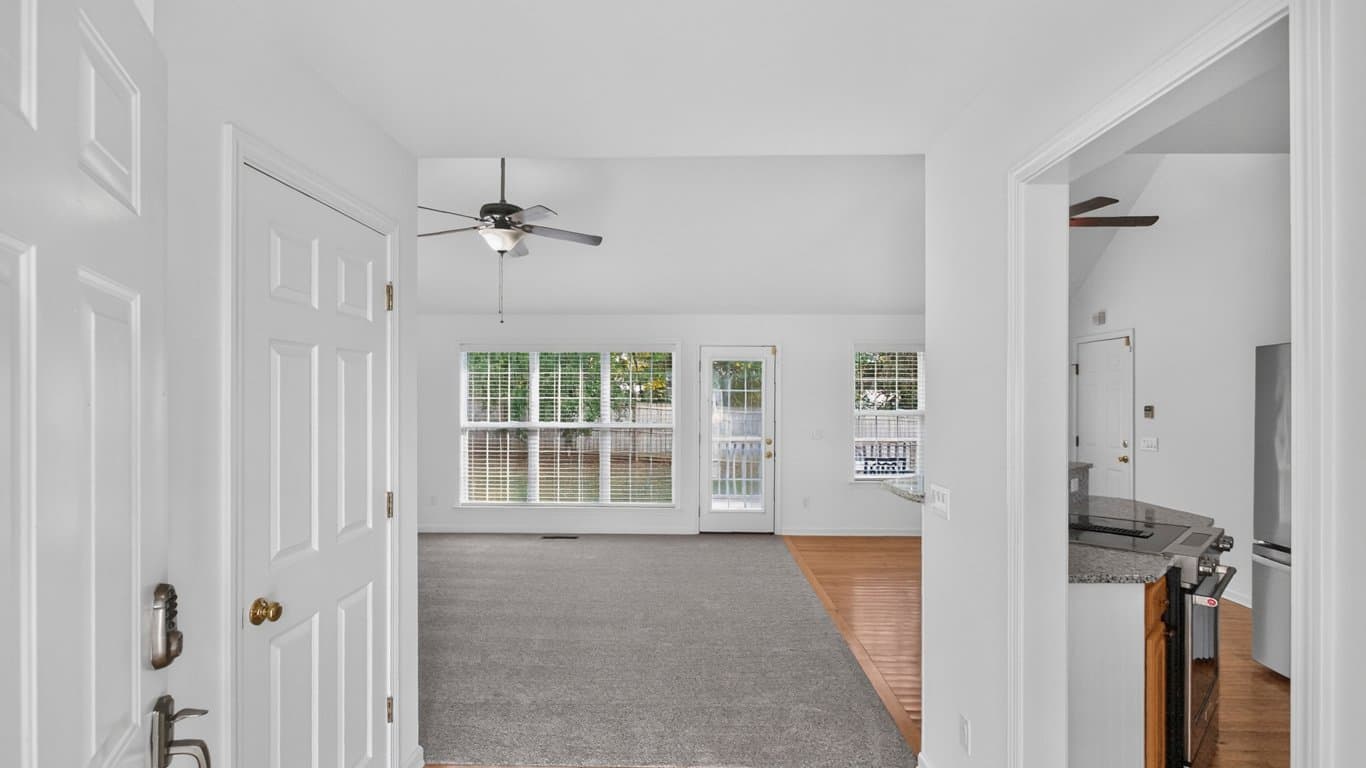 Dickson House: 124 Saddle Creek Cir
