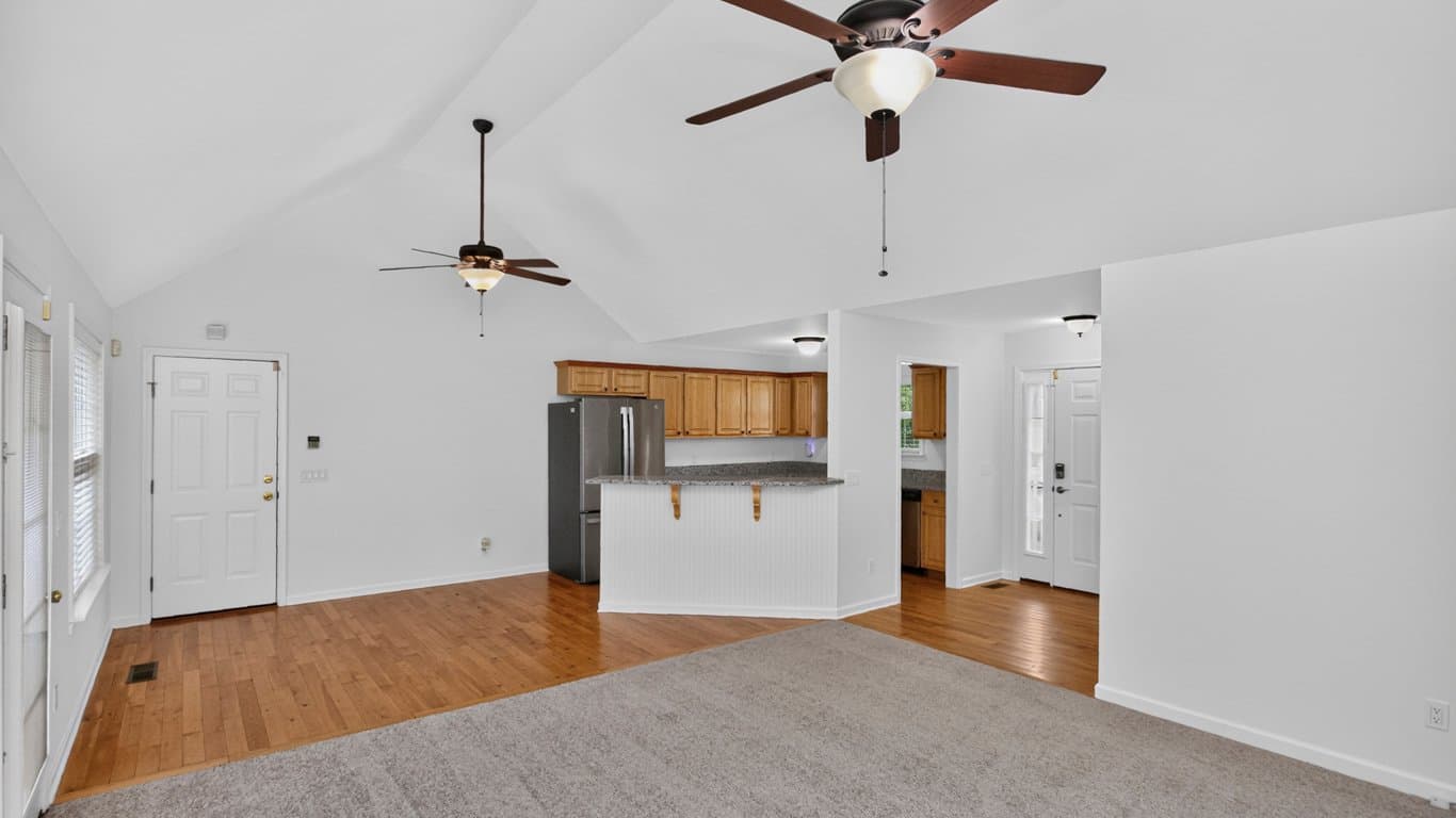 Dickson House: 124 Saddle Creek Cir