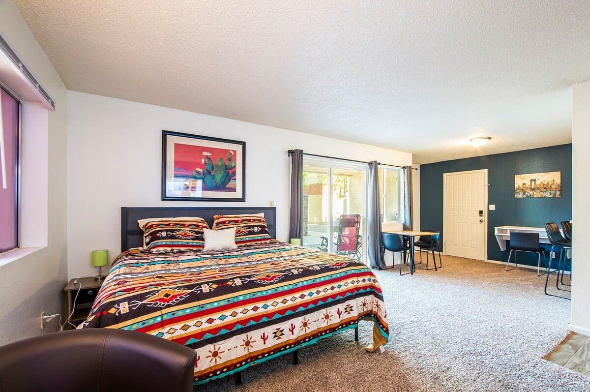 Casa Grande Condo: 1928 N Avenida de Palmas