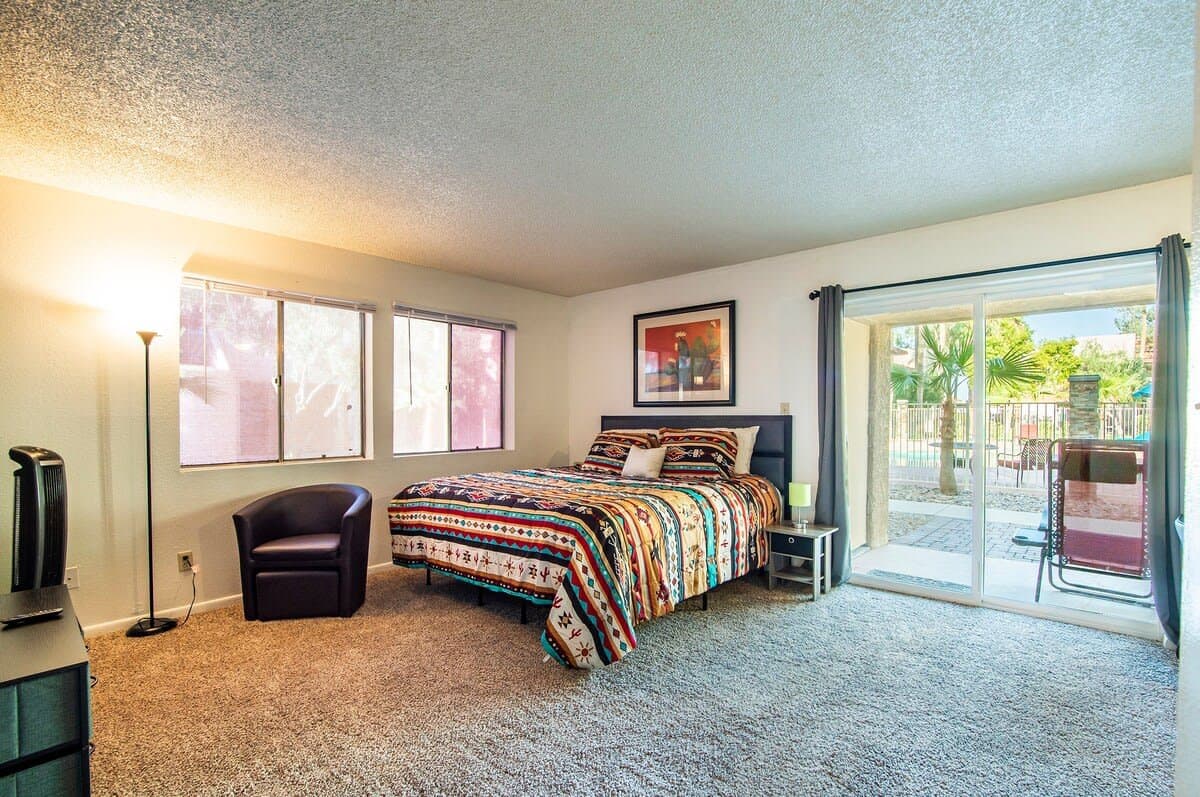 Casa Grande Condo: 1928 N Avenida de Palmas