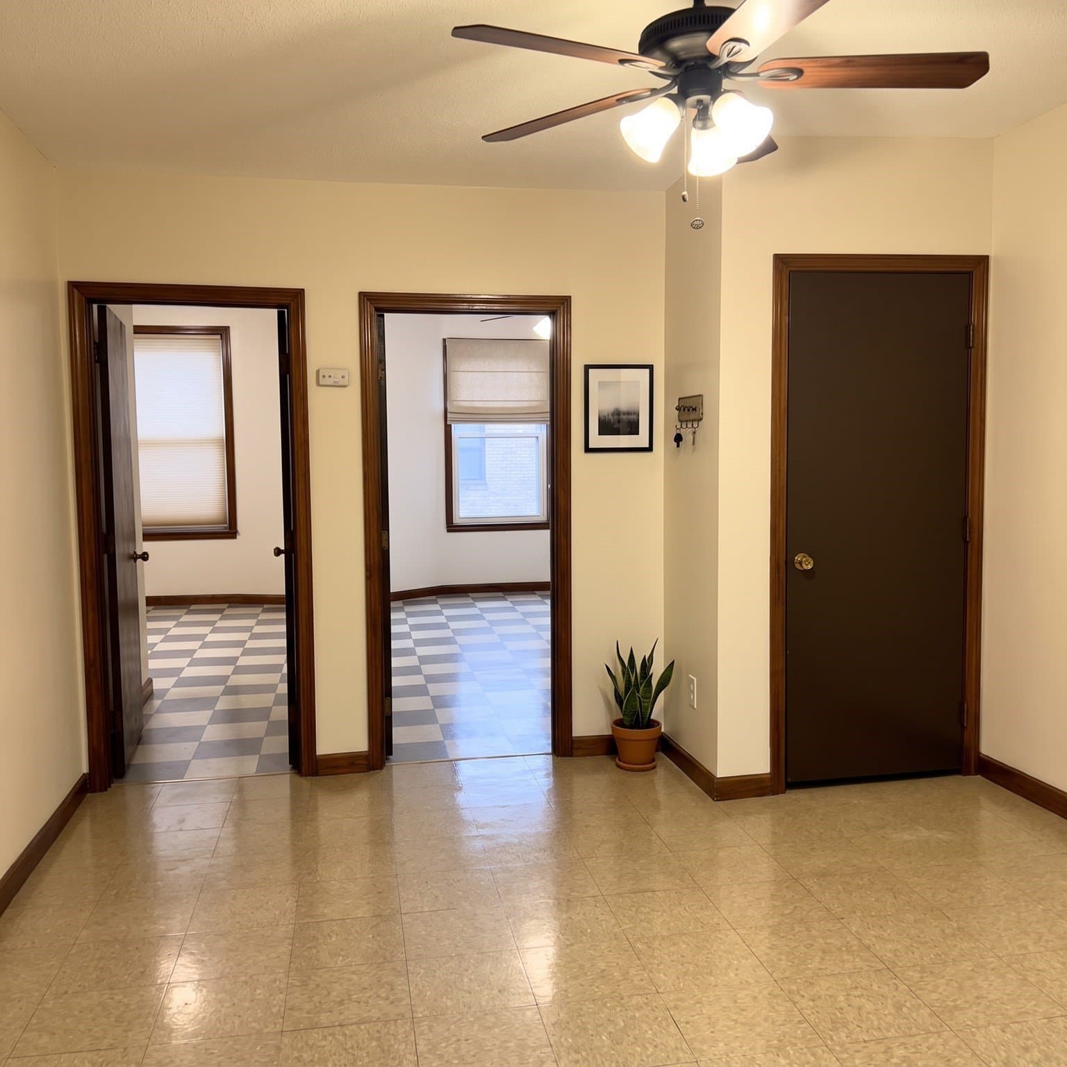 Lawrence Apartment: 109 Garden St
