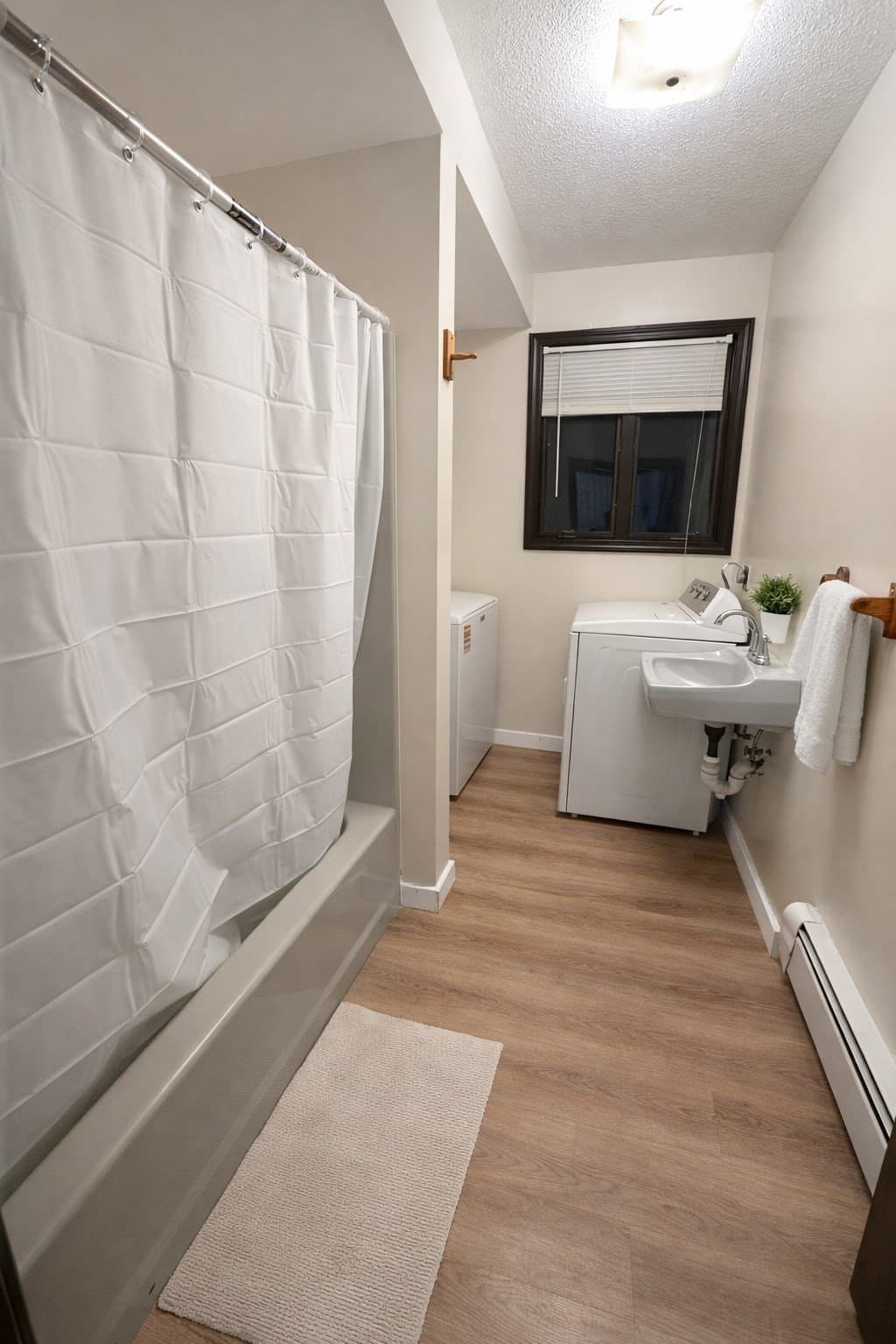 Lawrence Apartment: 109 Garden St