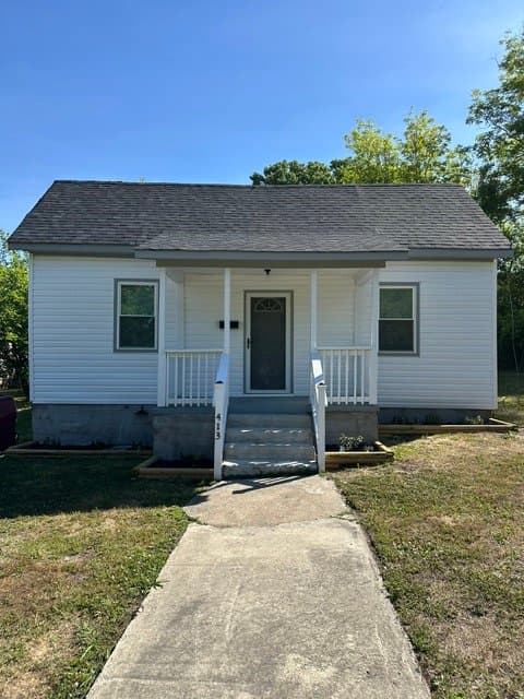 Rock Hill House: 413 Frank St