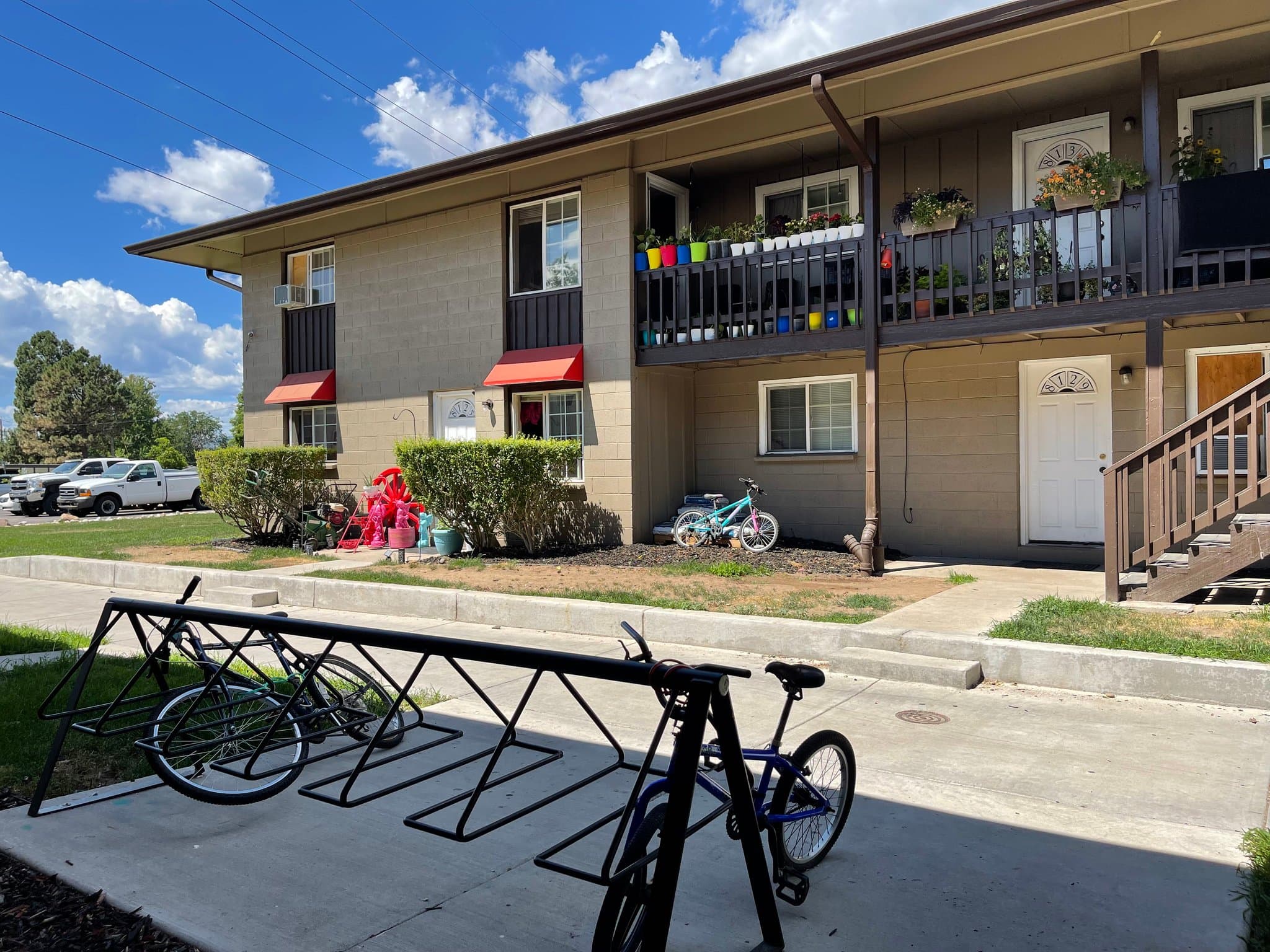 Lakewood Apartment: 8101-8195 W. 9th Ave