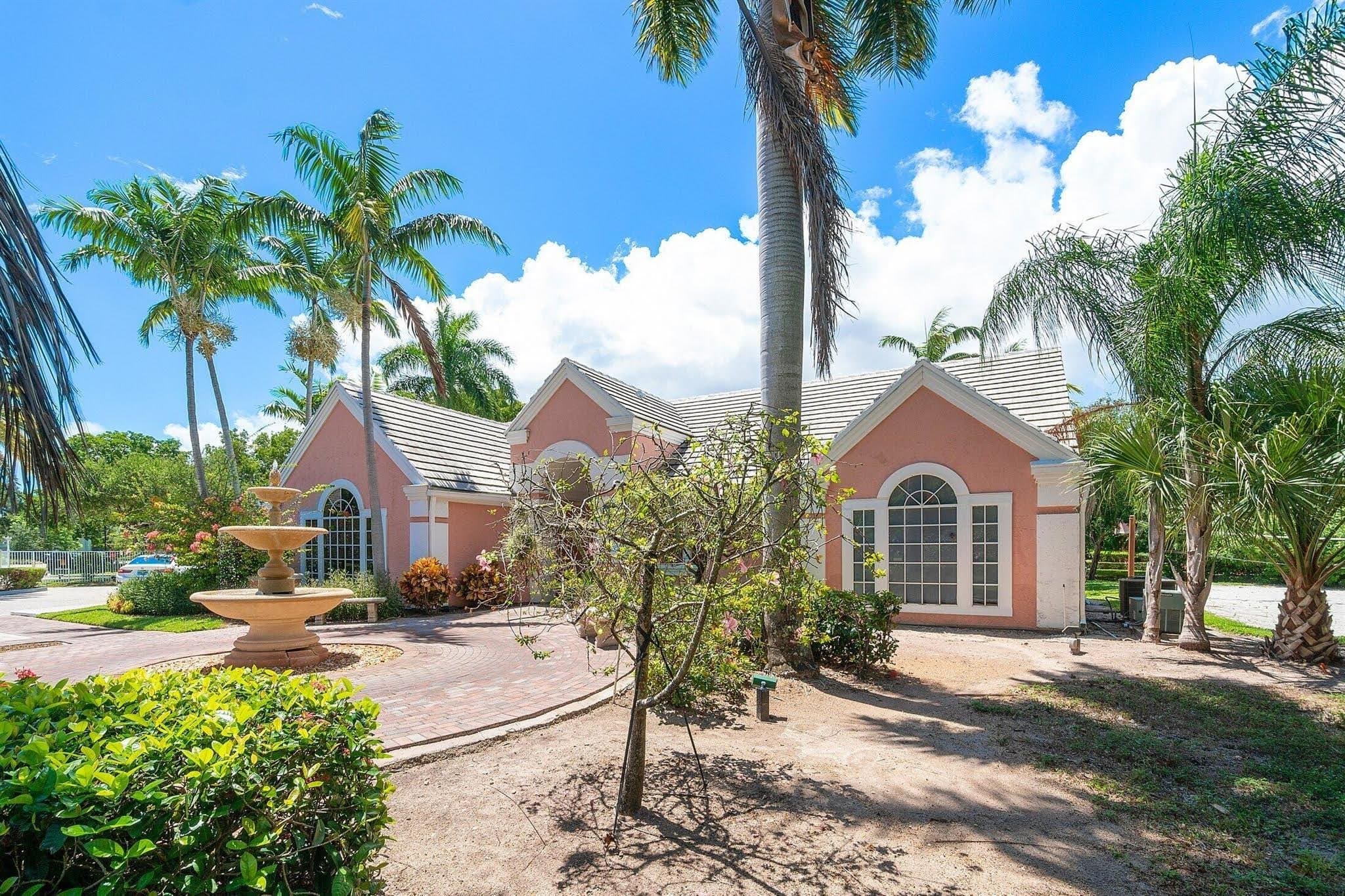 Delray Beach Condo: 1125 Crystal Way