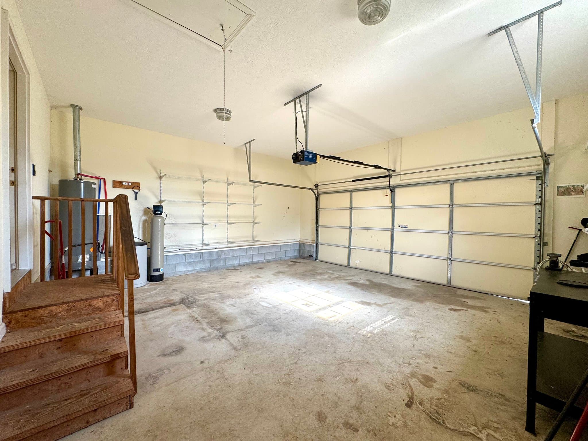 Smithville House: 467 Evergreen Cir