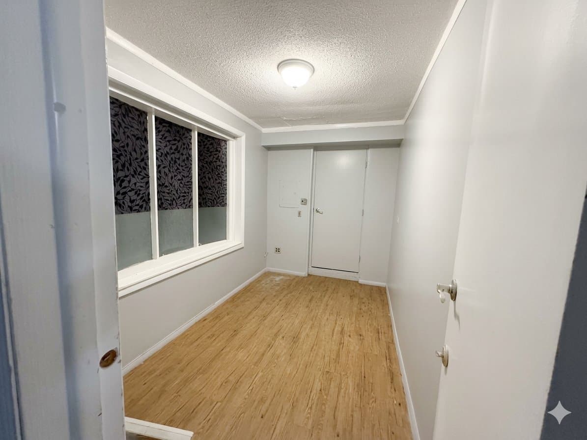 East Brunswick House: 368 Summerhill Rd