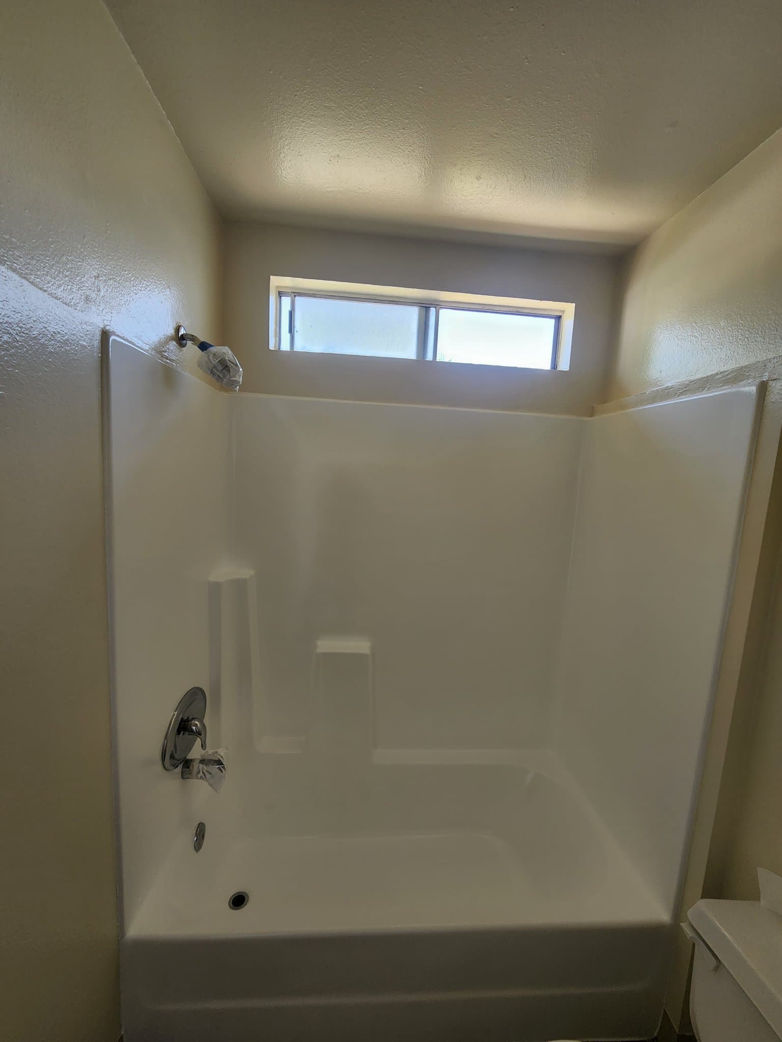 North Hollywood Apartment: 12745 Vanowen Street