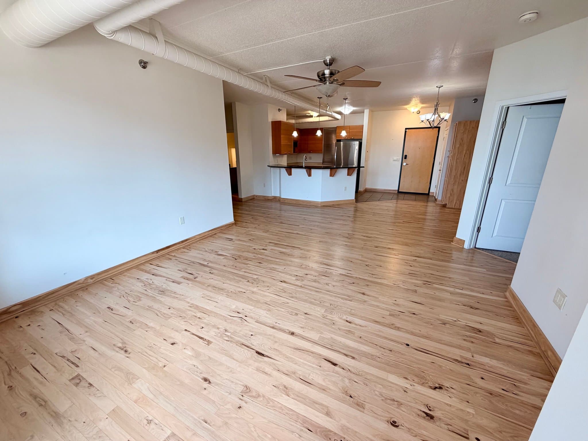 Milwaukee Condo: 102 N Water St