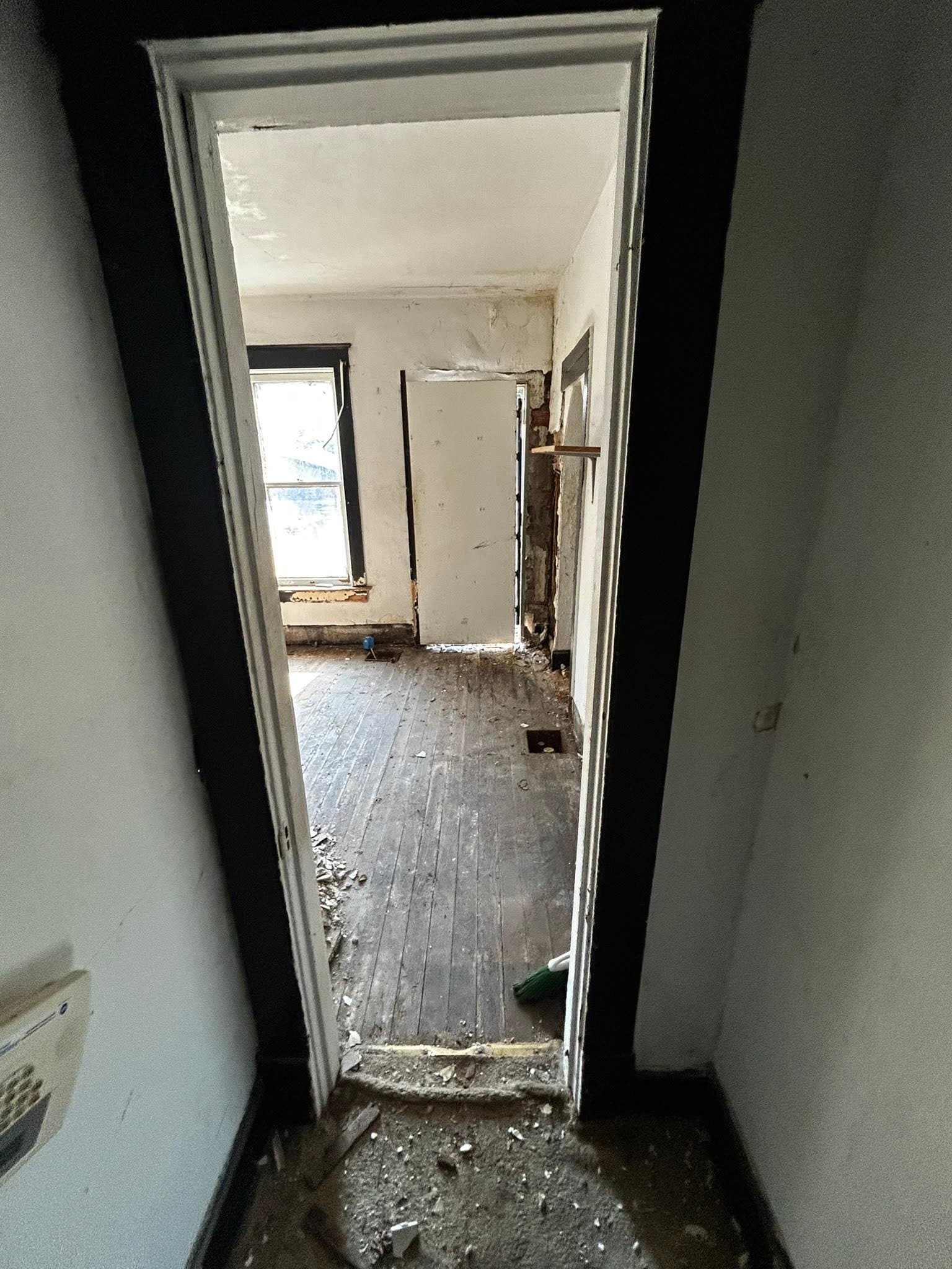 East St.Louis House: 556 Wimmer Pl