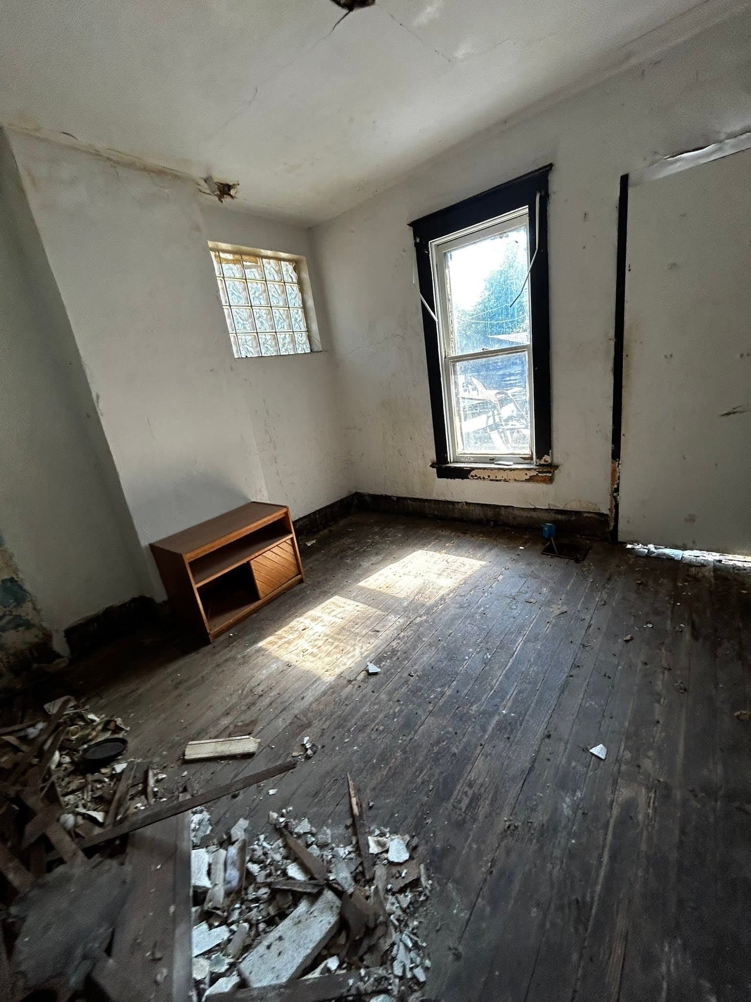 East St.Louis House: 556 Wimmer Pl
