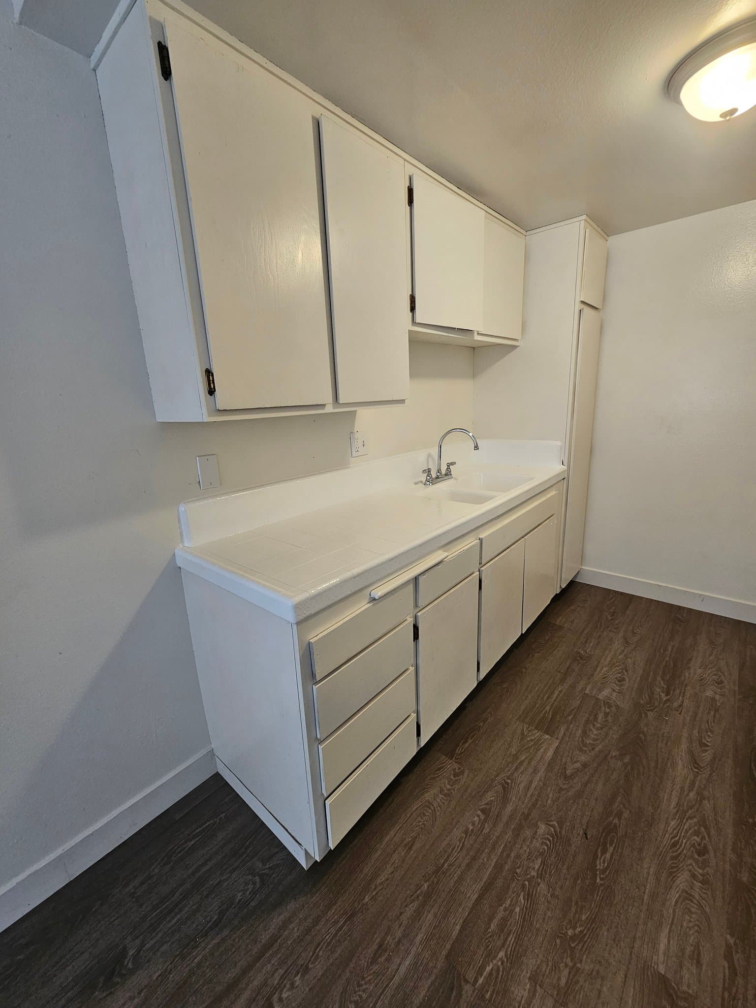 Ontario Apartment: 1135 W I Street