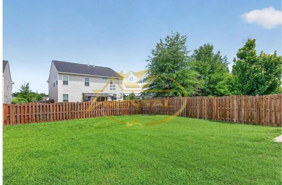 Columbia House: 116 Jersey Ln