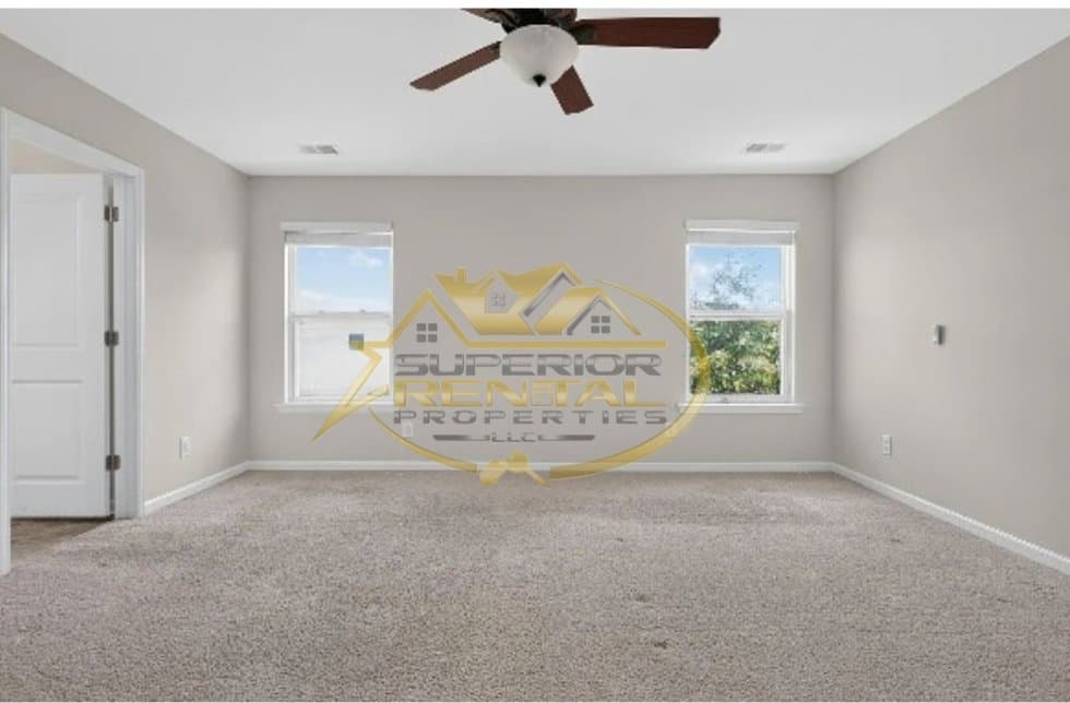 Columbia House: 116 Jersey Ln