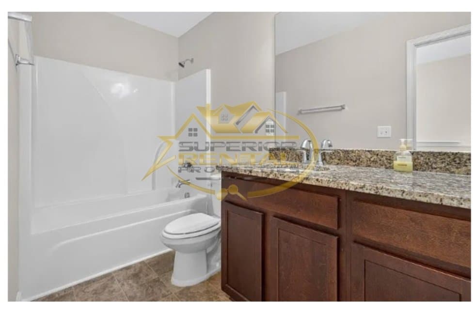 Columbia House: 116 Jersey Ln