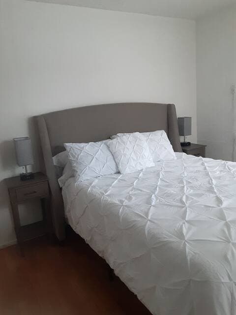 Provo Apartment: 870 W 300 S