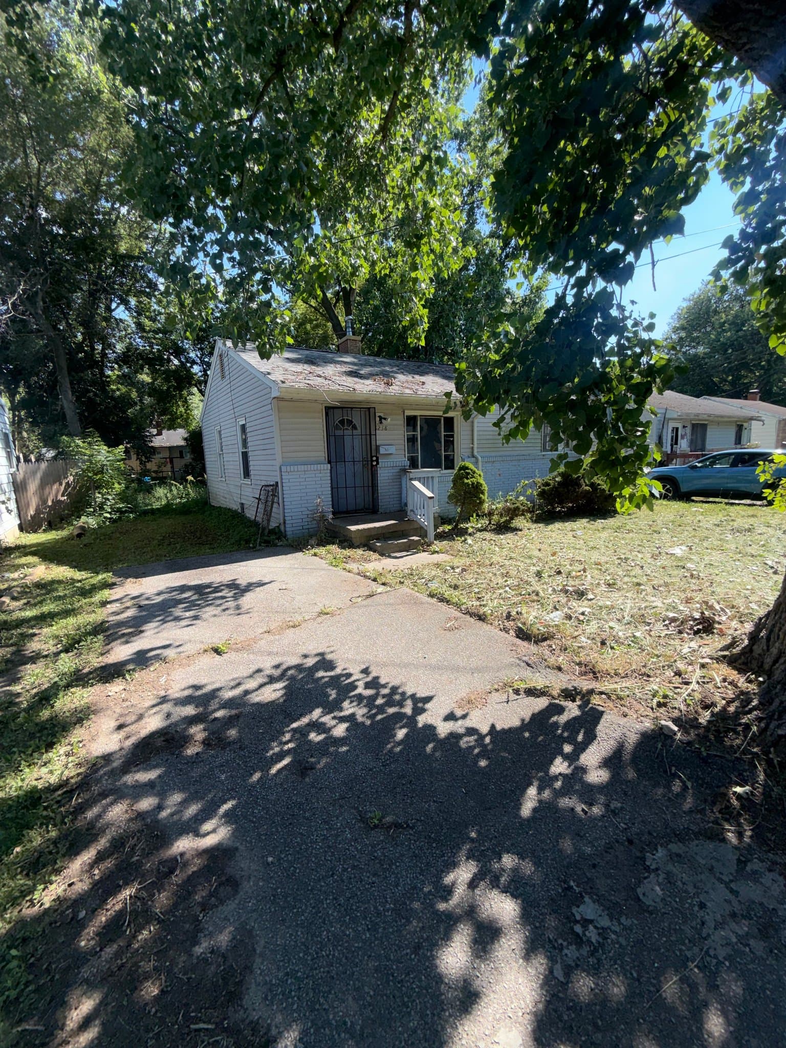 Flint House: 3238 Colorado Ave Flint