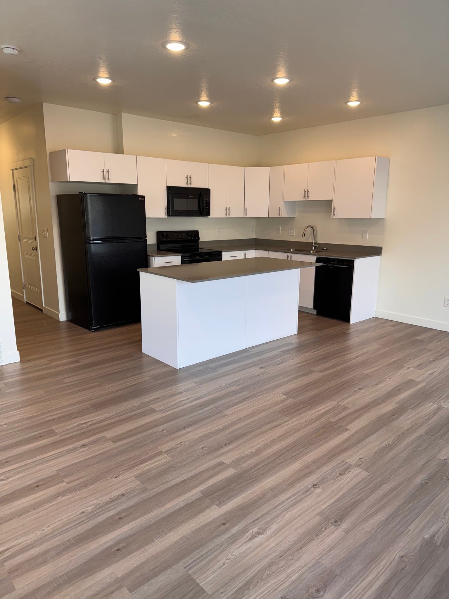 Provo Townhome: 1114 E 1270 S