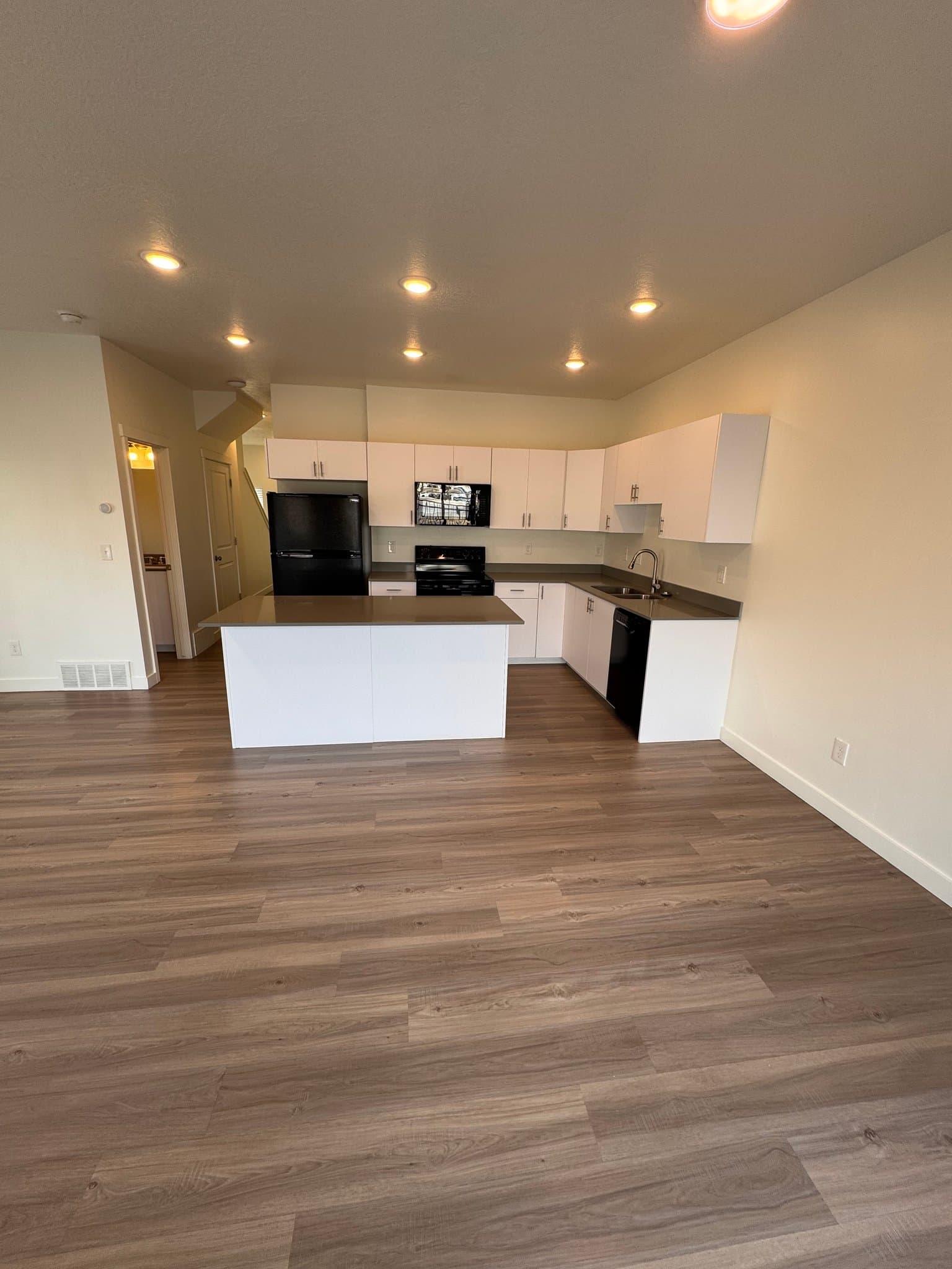 Provo Townhome: 1114 E 1270 S