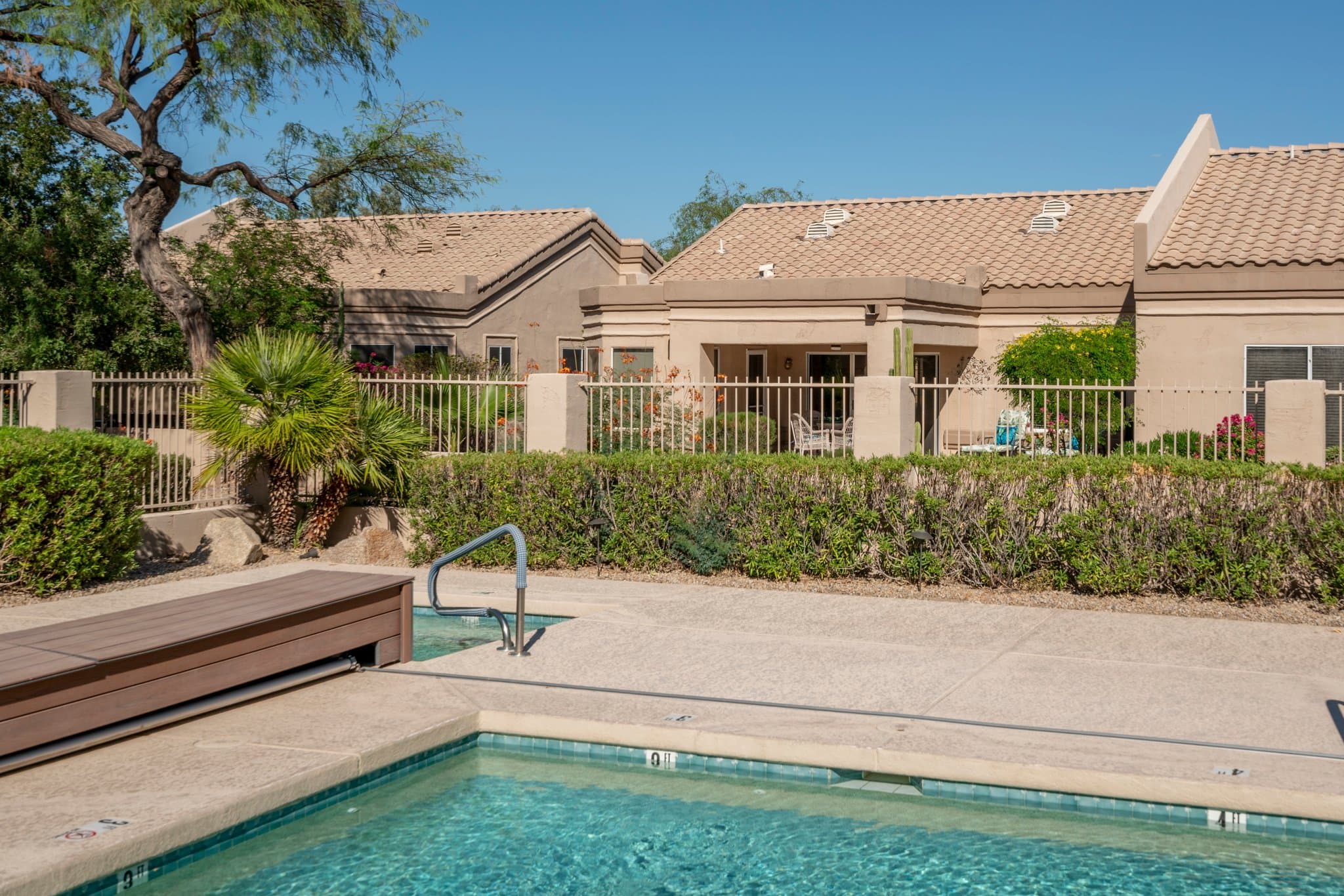 Peoria Townhome: 19034 N 83rd Dr