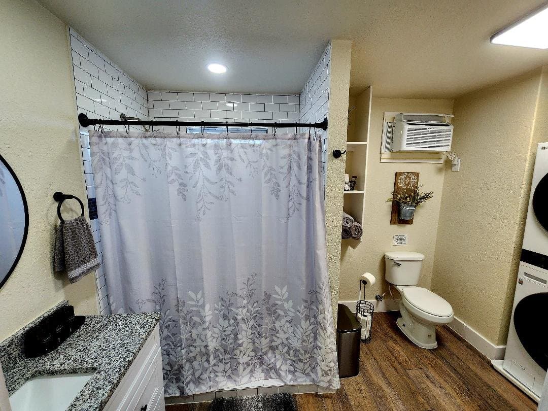 San Antonio House: 1616 San Fernando St