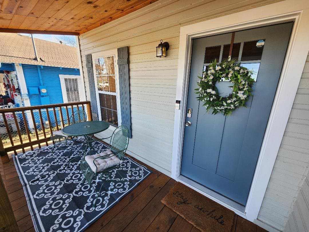 San Antonio House: 1616 San Fernando St