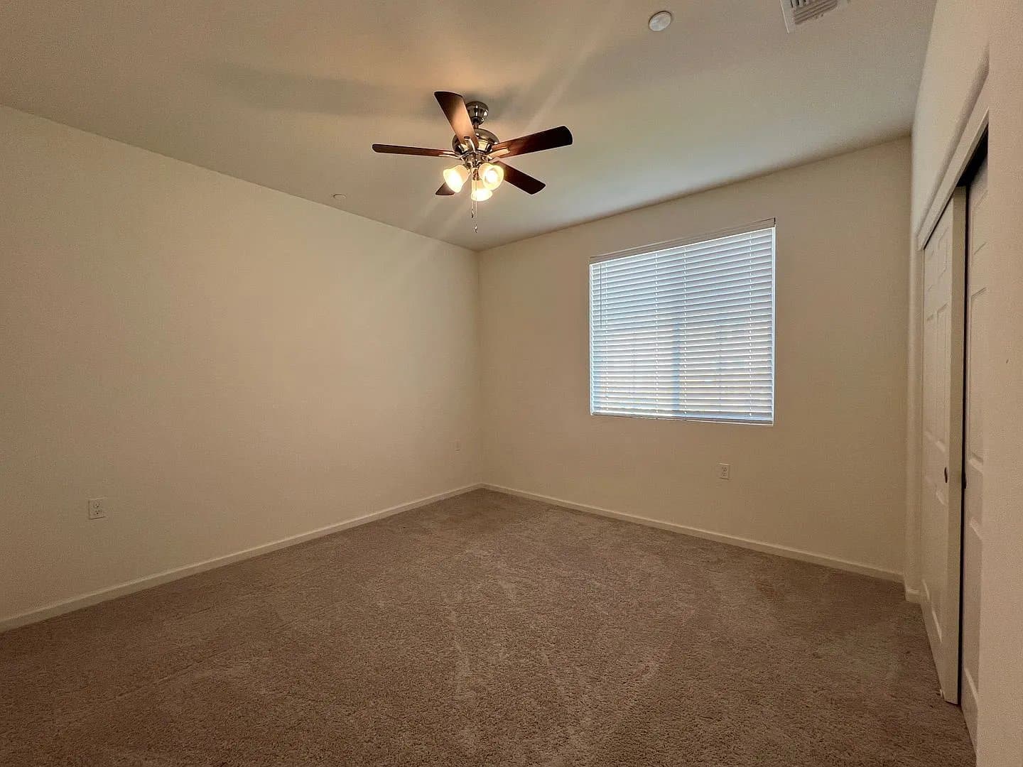 Clovis House: 4712 Sussex Ave