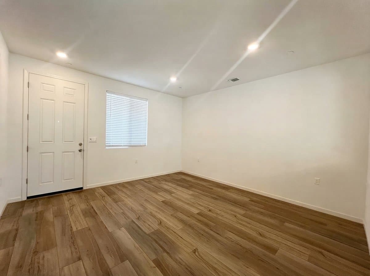 Clovis House: 4712 Sussex Ave