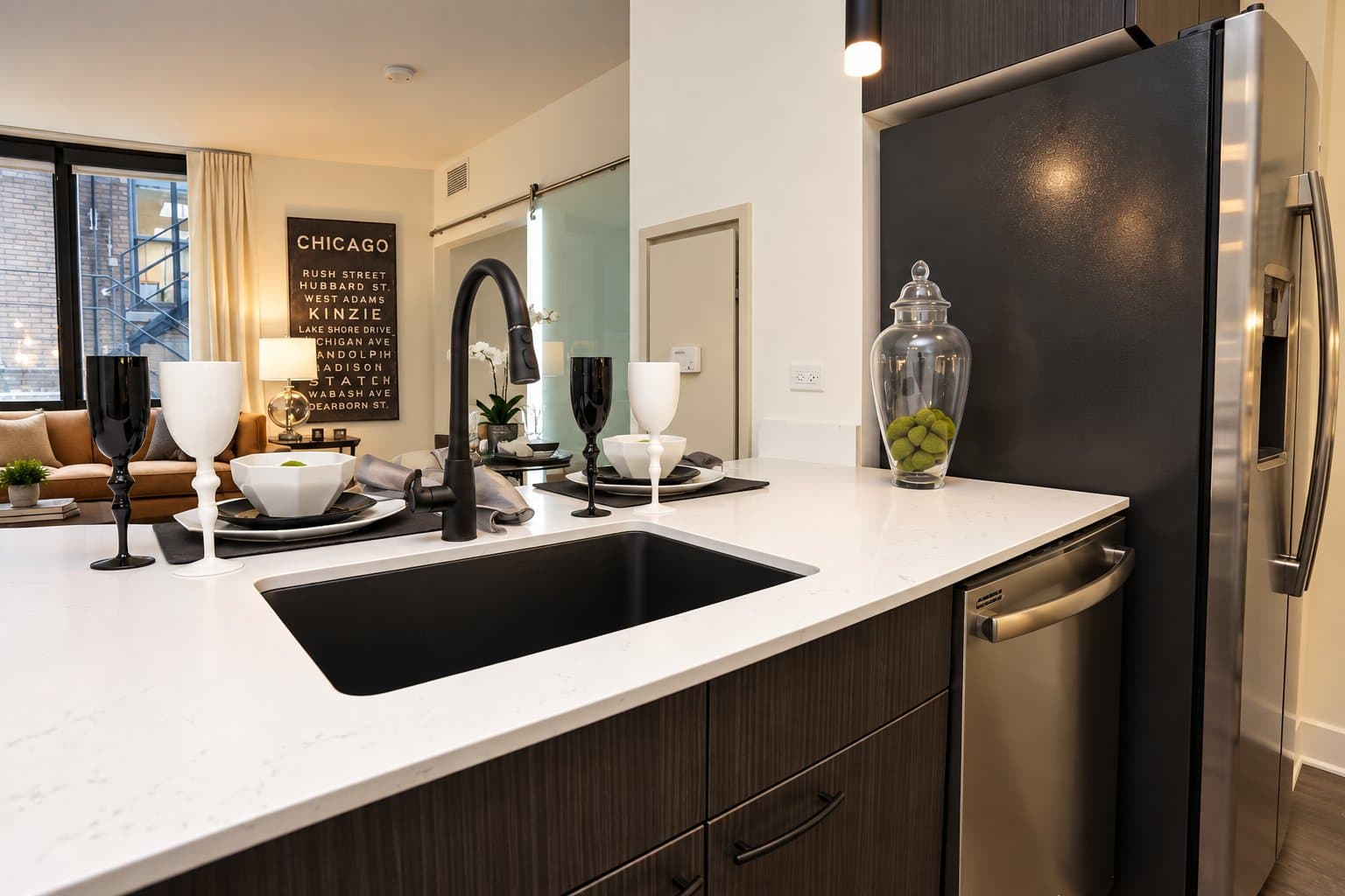 Chicago Condo: 75 East Lake