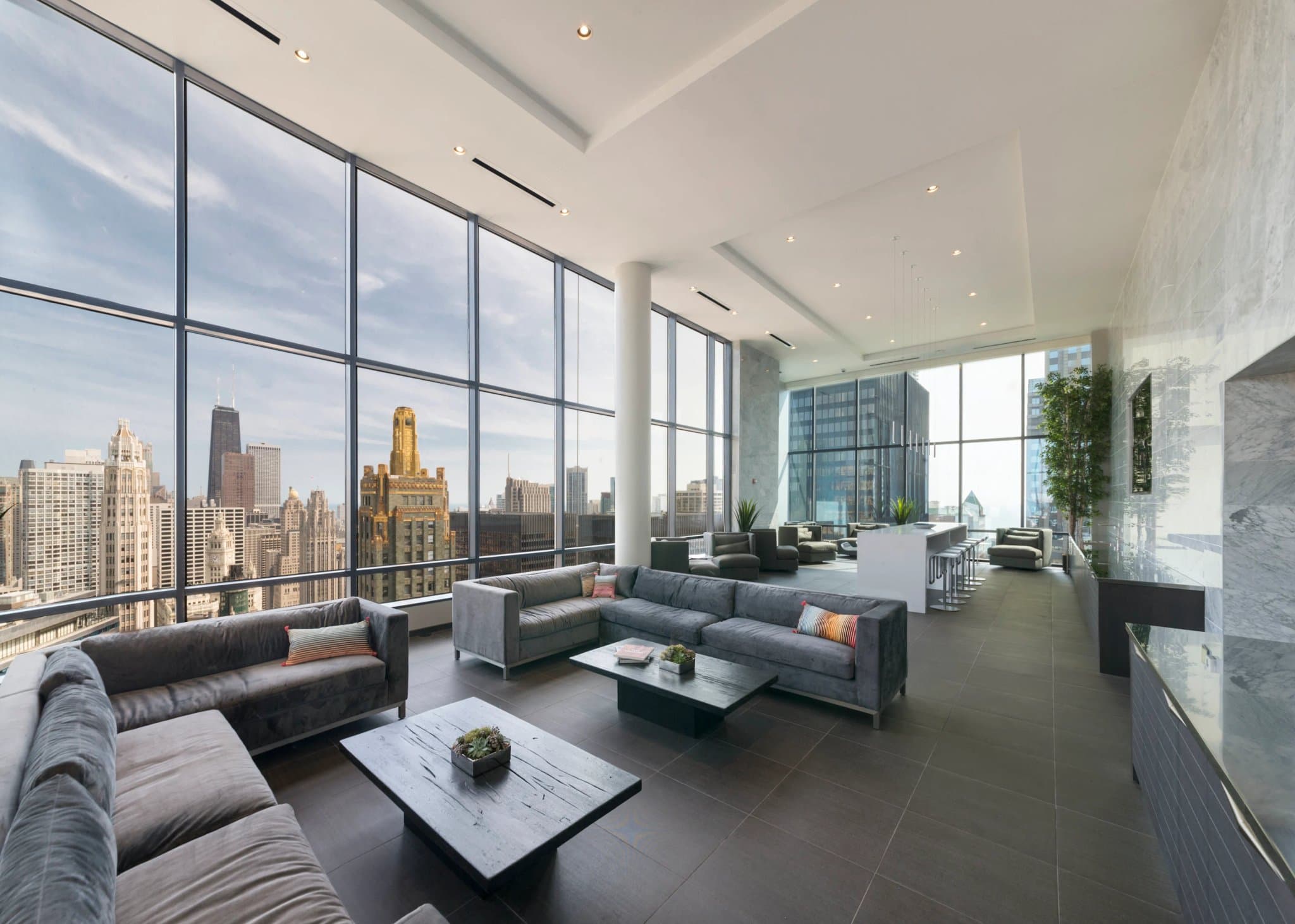 Chicago Condo: 75 East Lake