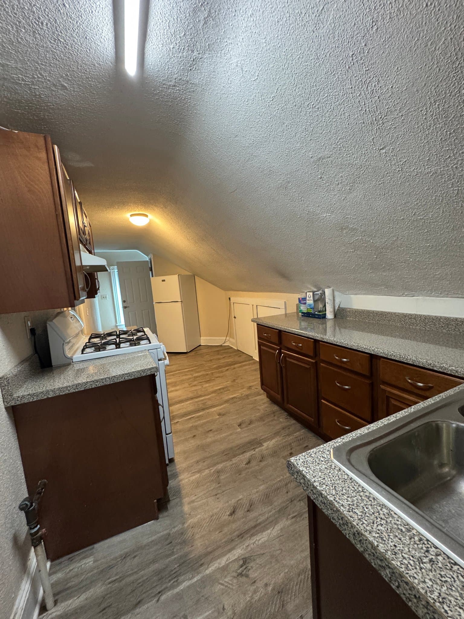 East Providence Apartment: 49 Ivy St