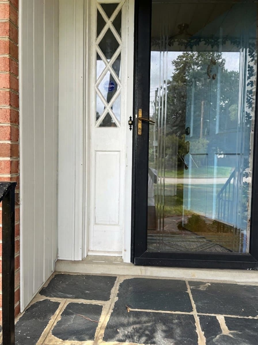 Richmond House: 318 N Wilkinson Rd