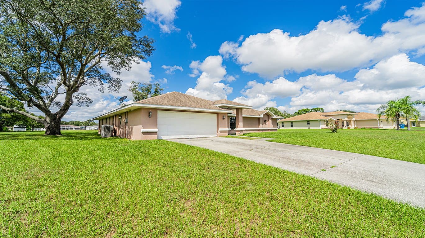 Brooksville House: 15380 Eastwood Trl