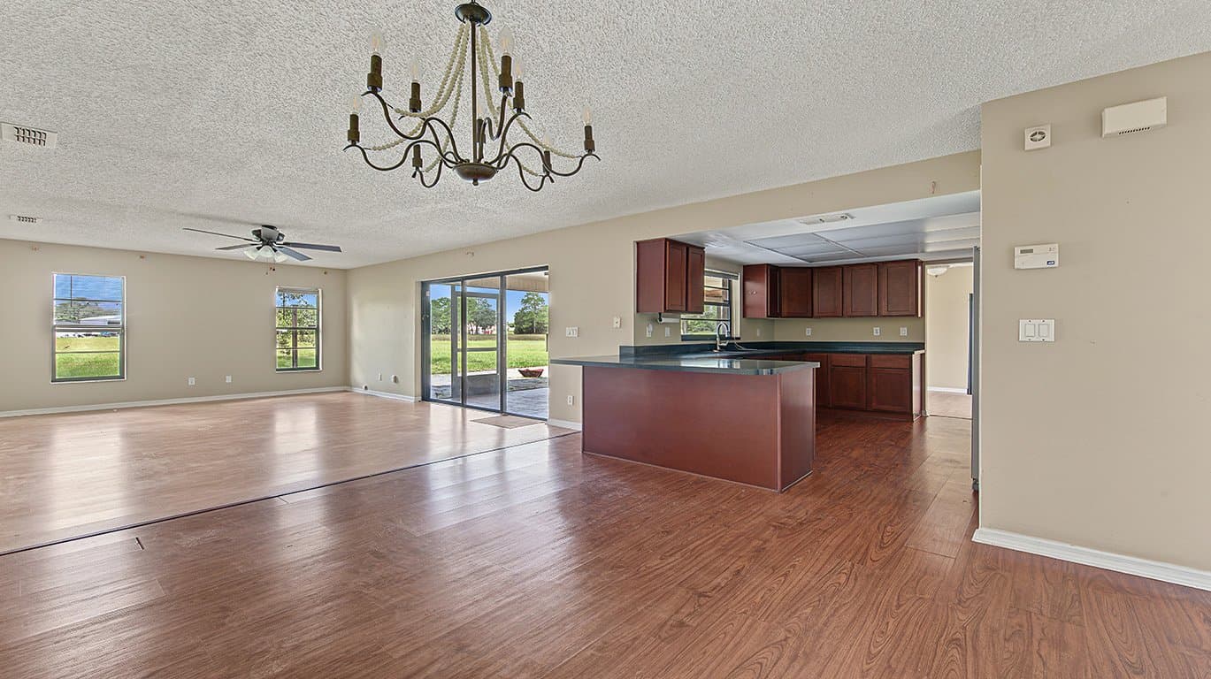 Brooksville House: 15380 Eastwood Trl