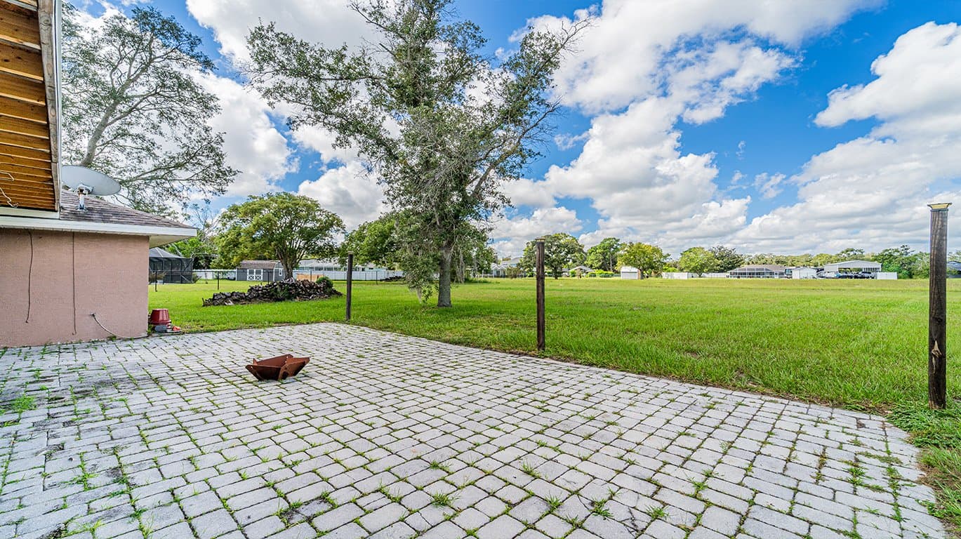 Brooksville House: 15380 Eastwood Trl