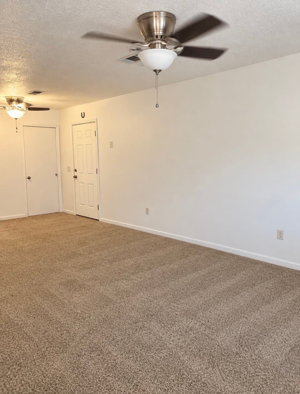 Wallis House: 36605 Lariat Ln