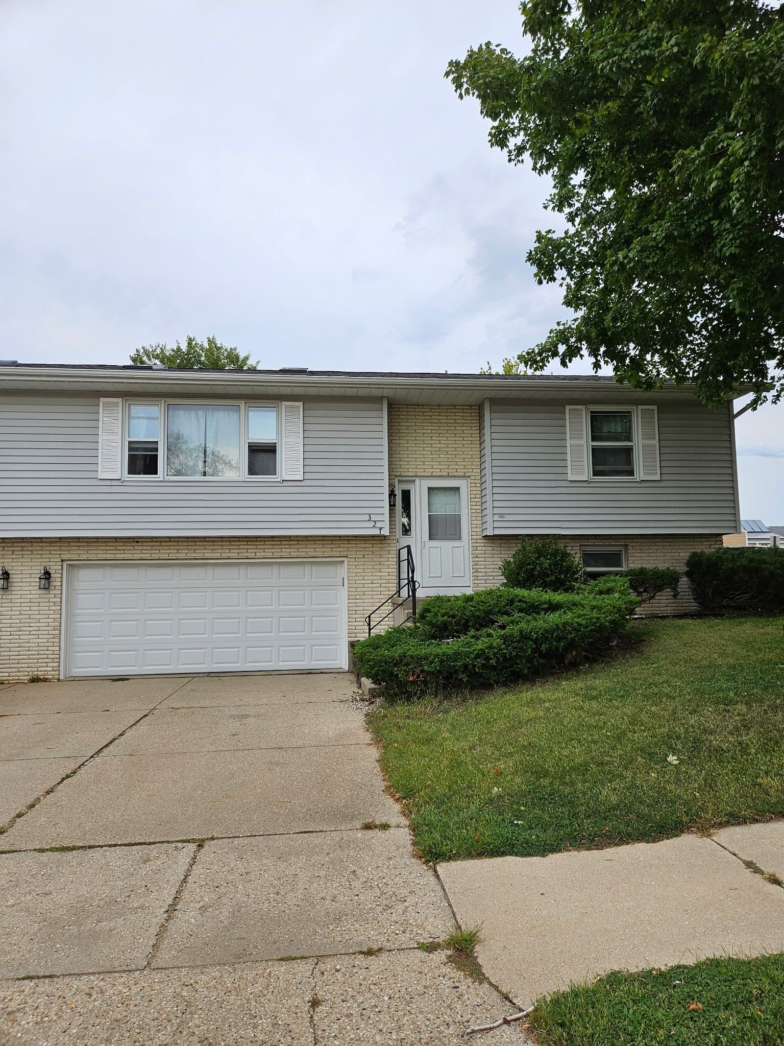 MONROE Multiplex: 327 6th street