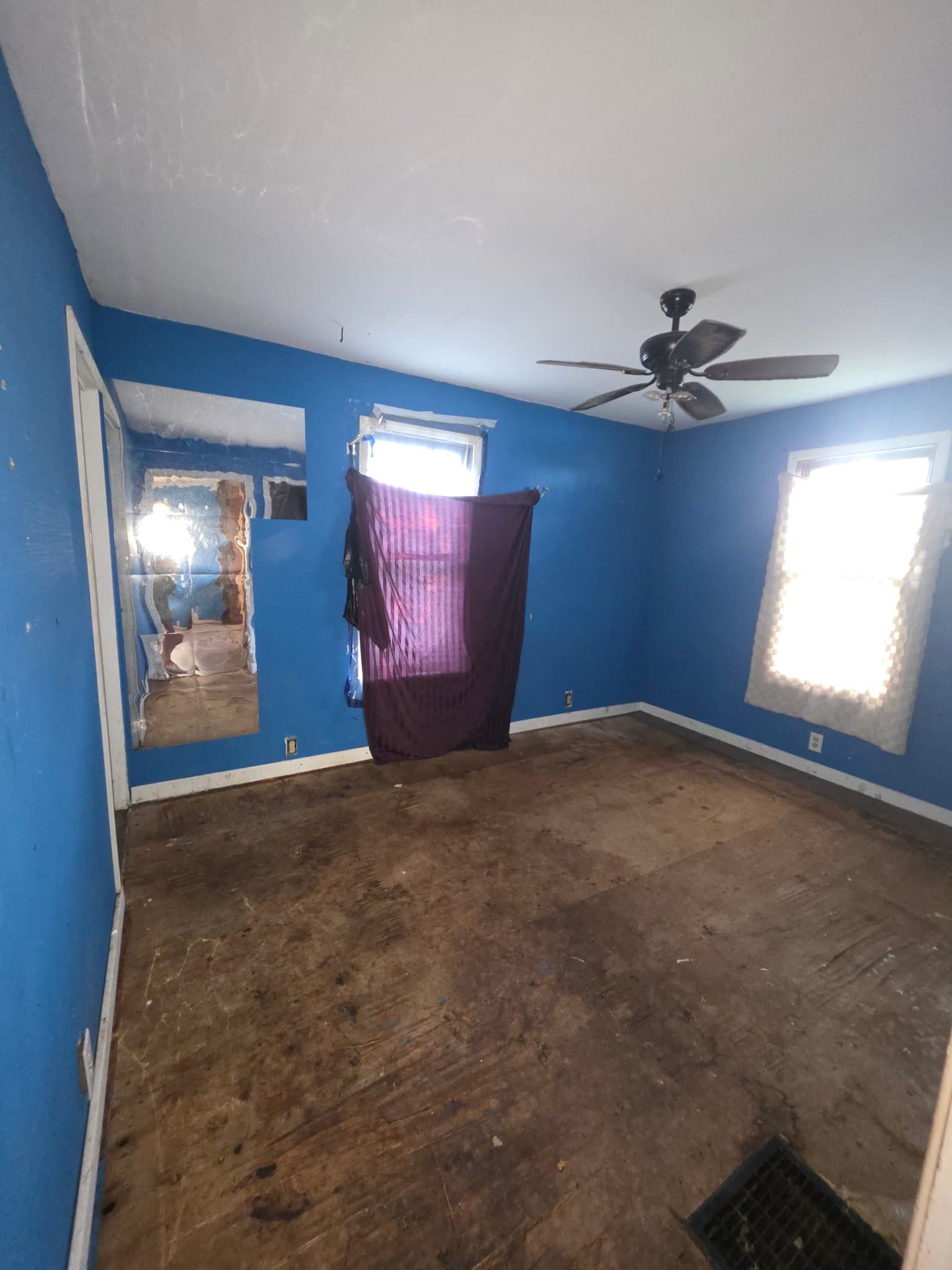 Decatur House: 1180 E Mueller Ave