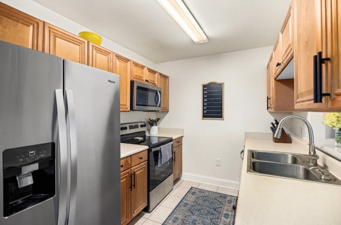 Crestview Townhome: 759 Majestic drive