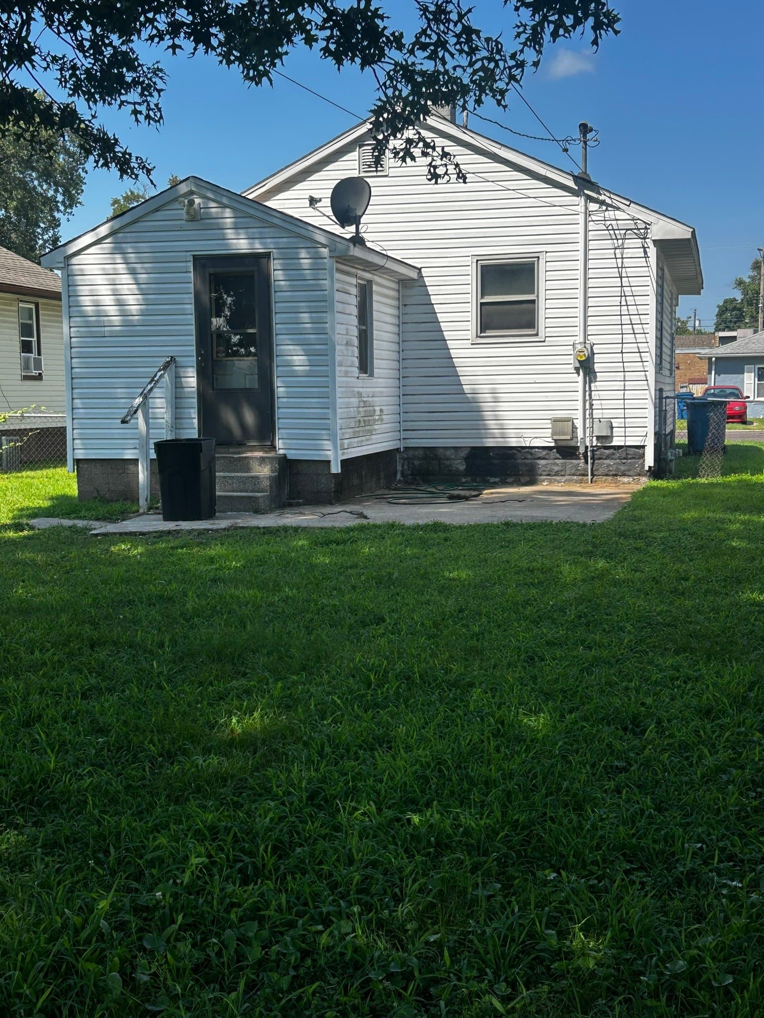 East Alton House: 224 Lincoln Avenue