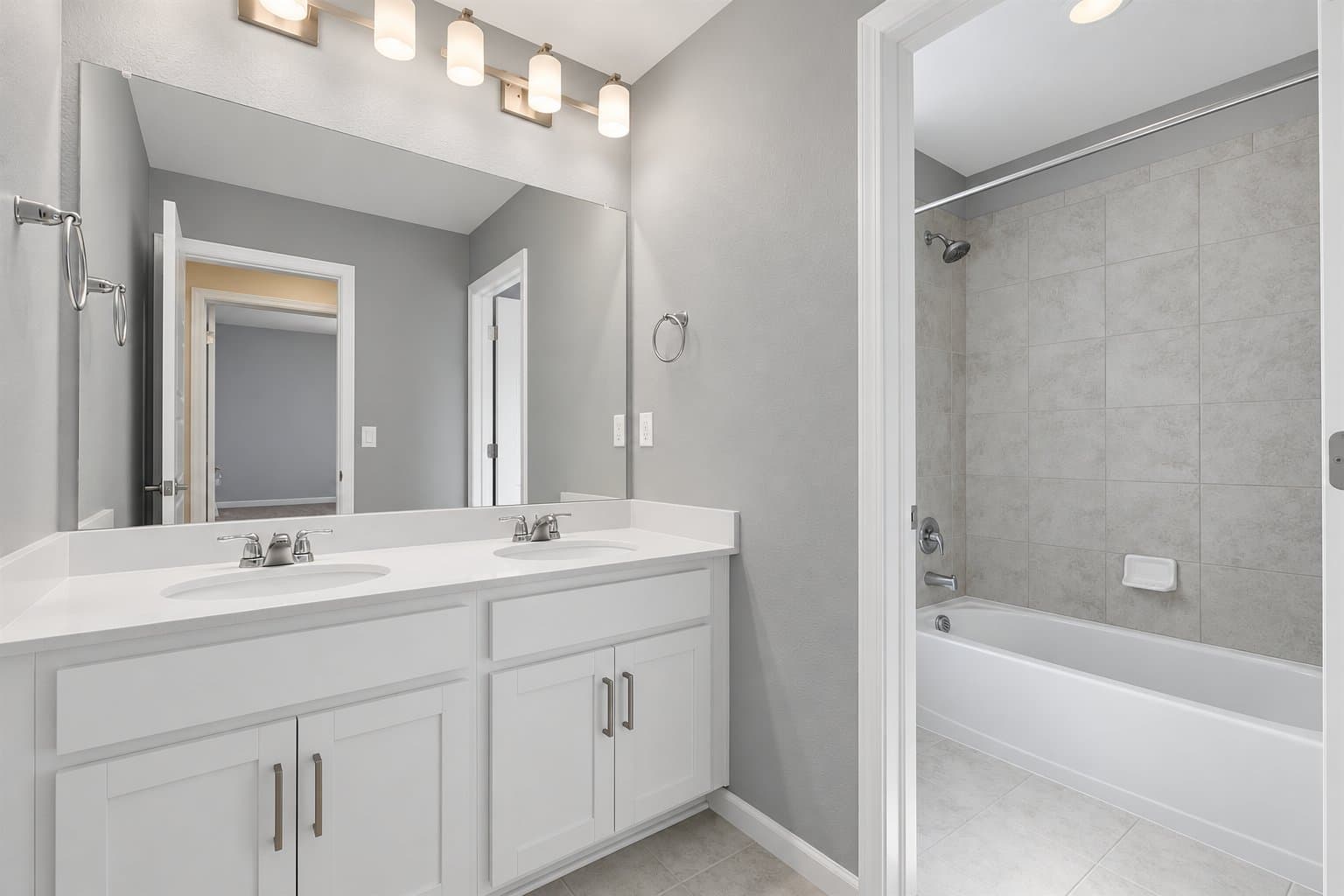Littleton Single Room: 8059 Monte Vista Circle